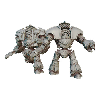 CT Miniatures UK Altus Spaciator 3D printed resin miniature with missile launchers and arm cannons, grey.