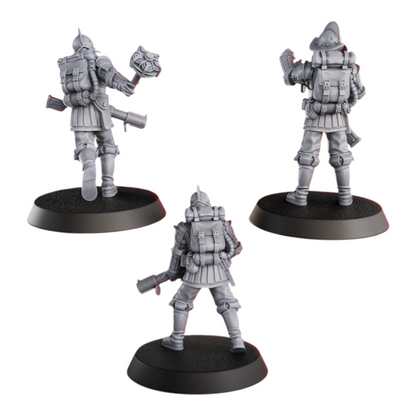 CT Miniatures UK Conquistador Bombers miniatures, 3x 33mm figures with backpacks and firearms on bases.
