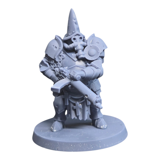 CT Miniatures UK Verdugo Inquisitorial miniature with heavy machine gun and gas mask, 36.5mm height.