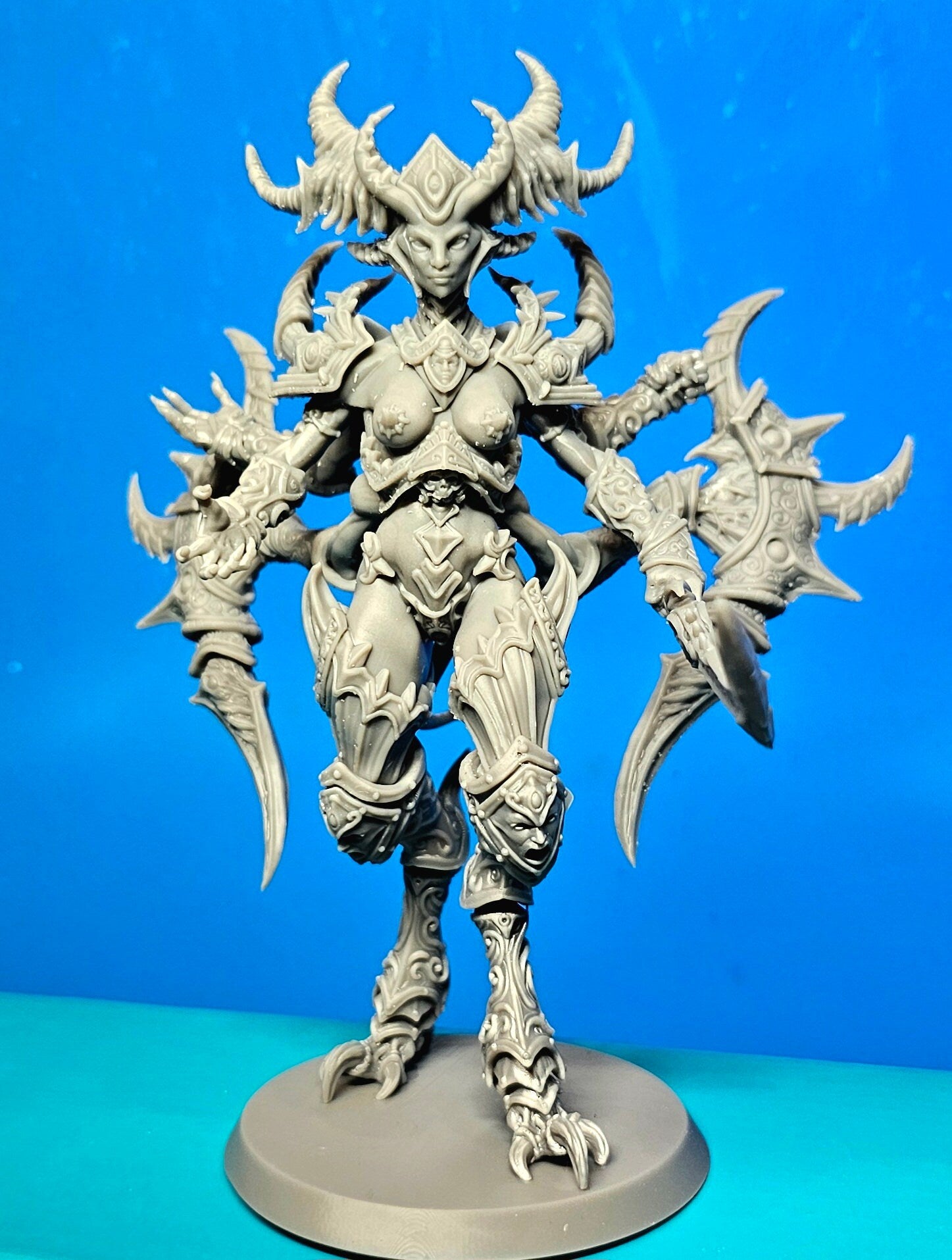 Silvervoile Nyarlyra - Proxies / Daemonic / Prince(ss) - by TalesKeeper - Tabletop Wargaming Miniature Sci-Fi Fantasy Daemon Proxy